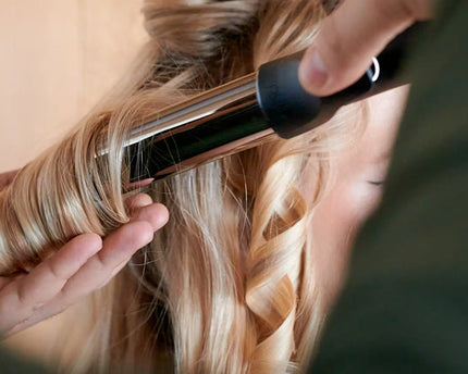 BOUCLEUR CURVE® SOFT CURL TONG (32mm)